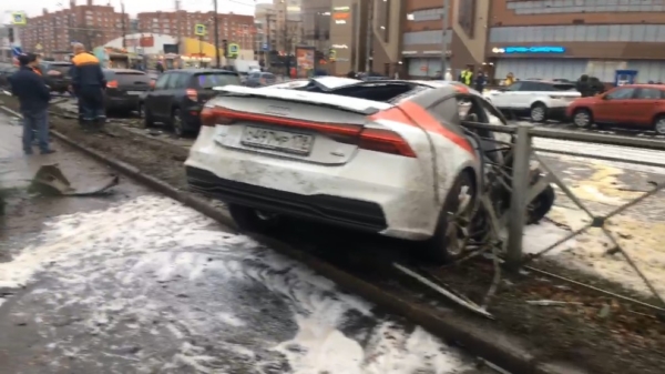 Audi ramt 11 voertuigen na ietwat tegenvallende testrit in St. Petersburg