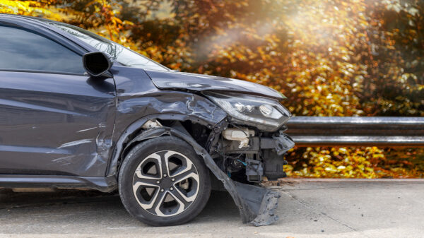 Brokkenpiloot beukt woning in Heerhugowaard, politie verdenkt hem van zware mishandeling