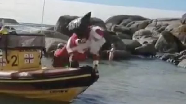 De Kerstman had vanochtend beter zijn slee kunnen pakken