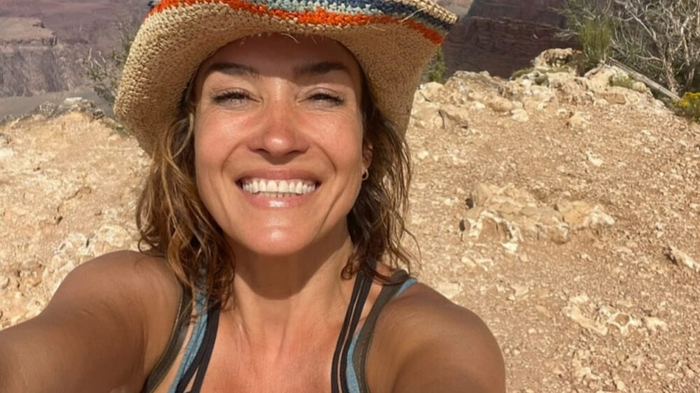 Katja Schuurman doet een schunnig boekje open over haar eerste keer: "Heb hem gedwongen"