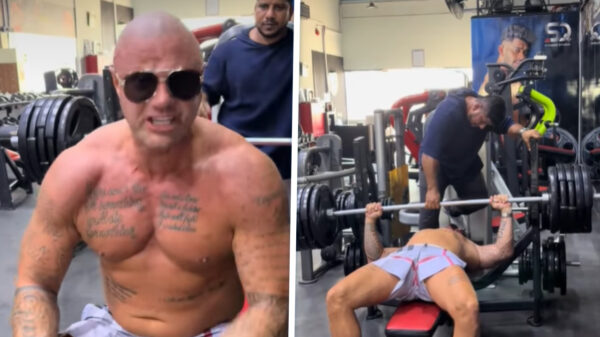 Alex Soze wil 220 kilo pakken met bankdrukken maar wordt geconfronteerd met eigen incompetentie