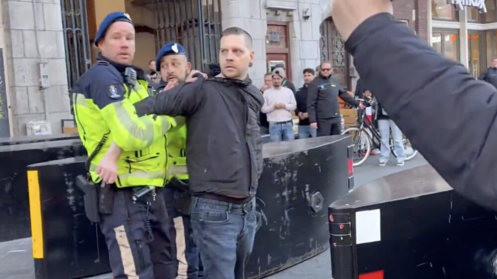 Pro-Palestijnse demonstranten verstoren 2 minuten stilte op de Dam