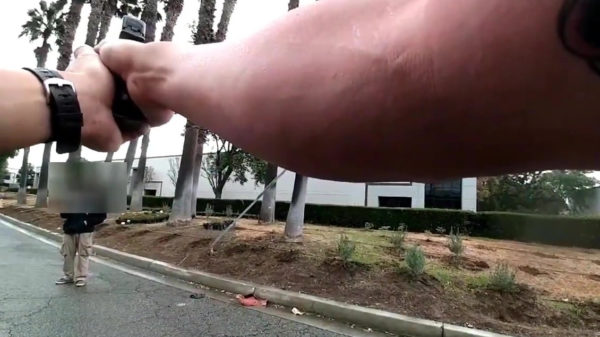 Extreem geduldige agent redt man van "suicide by cop"