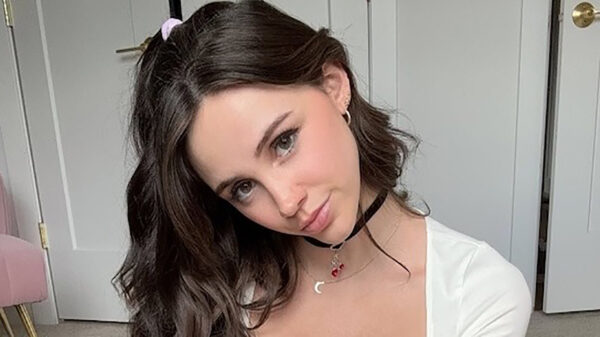 Zondag betekent geen overbodige kledingstukken maar alleen floddertopjes