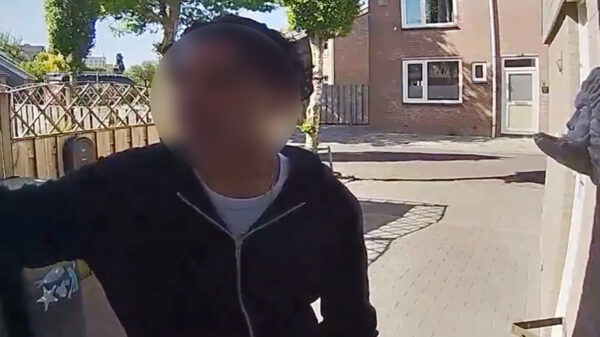 Oplichter probeert met handlanger contant geld en sieraden te stelen in Ameide