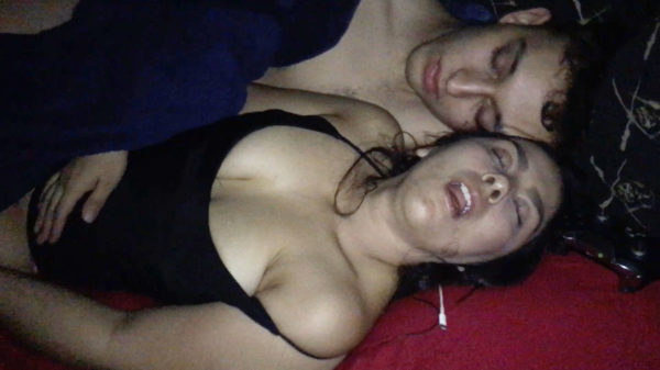 Als de vriendin van je broer in haar slaap een compleet bos omzaagt