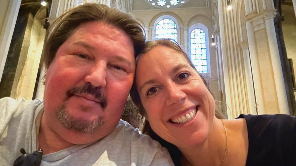 Martijn Krabbé viert mijlpaal: 7 jaar samen met 'allerleukste' Deborah