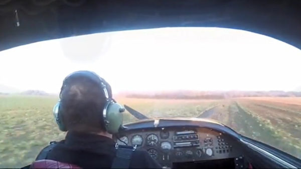 Franse brokkenpiloot moet noodlanding maken als zijn motor het begeeft