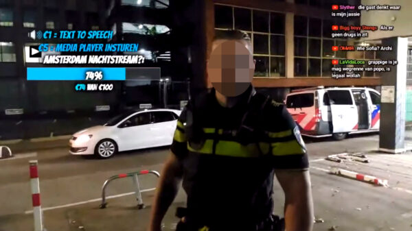 Livestreamer 'Archi' aangehouden voor het niet laten zien van zijn ID