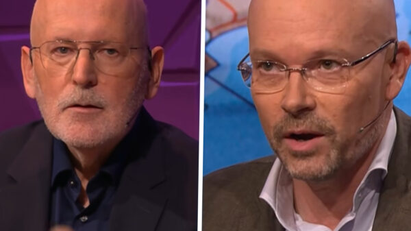 Timmermans boos: Felle clash over demonstratierecht na actie met bloedbesmeurde vlag