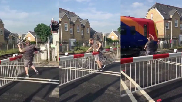 Straalbezopen fietser heeft helemaal geen tijd om te wachten voor de spoorwegovergang