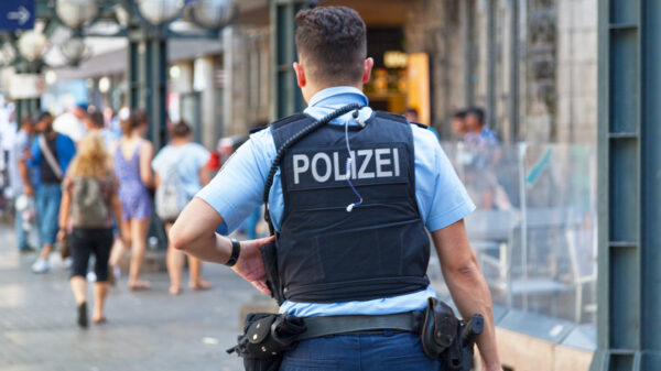 Loterijwinnaar bijna onder de zoden geholpen door vrouw en dochter