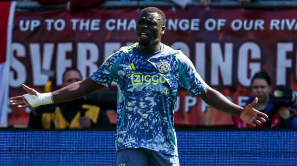 Ajax-spits Brian Brobbey doelwit van zware afpersing