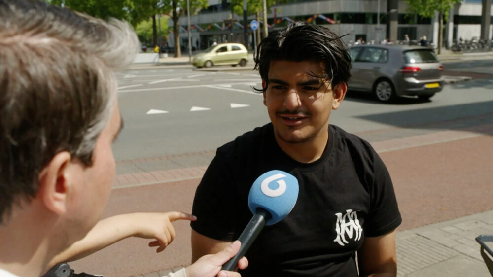 Jonge Amsterdammers minder tolerant tegen homo's: "Hier zou iedereen ze trappen"