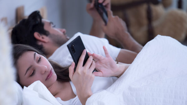 Eén op tien Britten kiest voor 'doomscrollen' in plaats van een potje ketsen