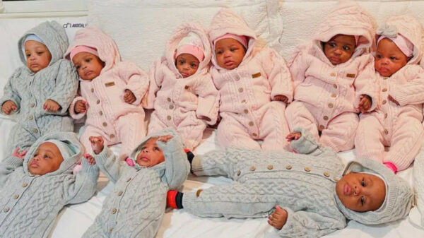 Uniek wereldrecord: Eerste negenling ooit viert vierde verjaardag