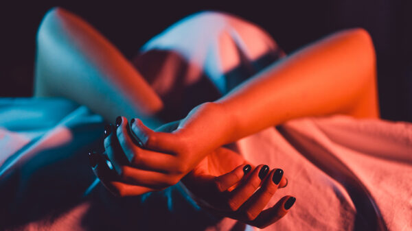 Expert slaat alarm: Seksueel wurgspel kan leiden tot beroertes