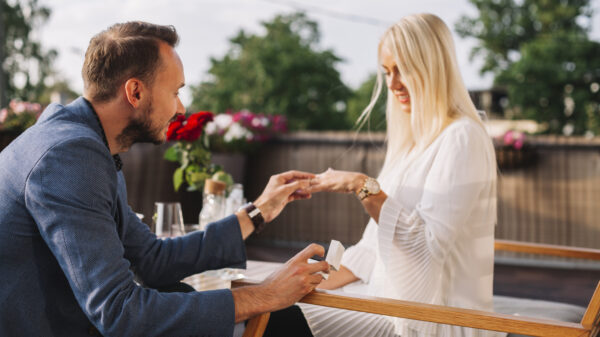 Gefelicitokkie: Dit is nog steeds het meest romantische huwelijksaanzoek ooit