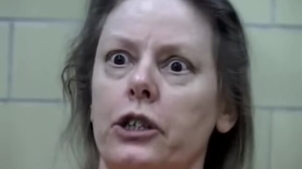 Creepy beelden van seriemoordenaar Aileen Wuornos vlak voordat ze werd geëxecuteerd