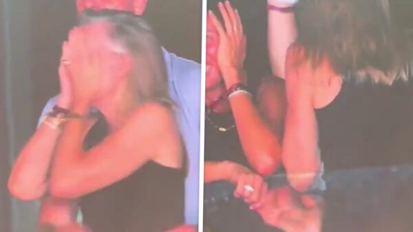 Pijnlijk: CEO van toonaangevend bedrijf betrapt met HR-dame tijdens Coldplay-concert