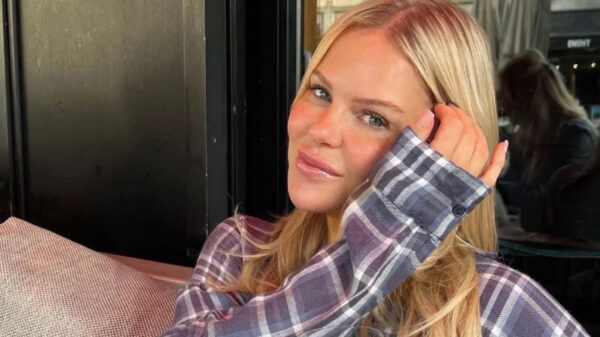 Blondines verzamelen: We stappen onder de douche met Kelly Mexy