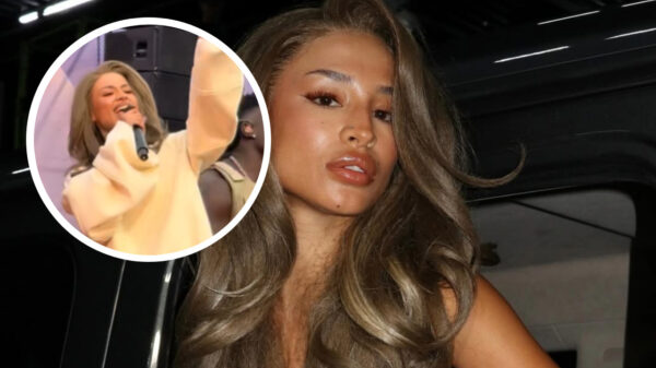 Yade Lauren trotseert podium zonder broek en laat publiek naar binnen spieken