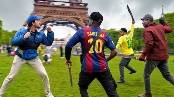 Youtuber Tyler Oliveira aangevallen door groep oplichters in Parijs