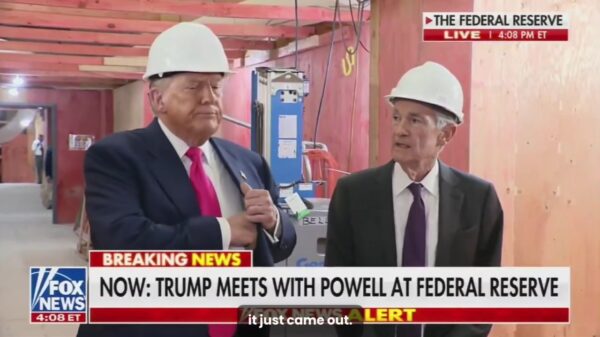 Trump beschuldigt centrale bank van fraude, Powell corrigeert hem op live tv