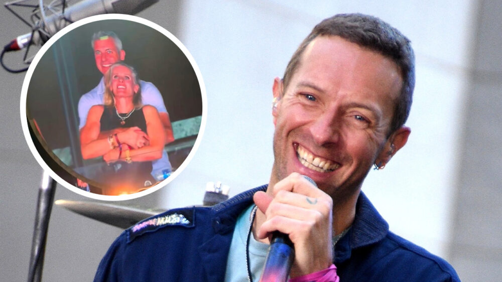 Betrapte CEO door kisscam bij Coldplay-concert wil de band aanklagen