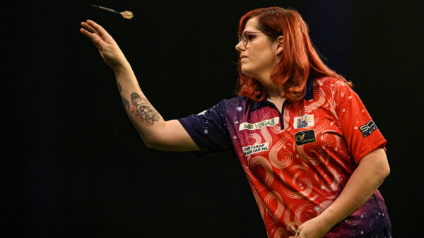 Dartsbond WDF sluit transvrouwen uit van vrouwentoernooien