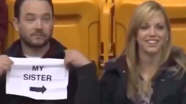 Verzameling van de meest gênante en hilarische kisscam-momenten