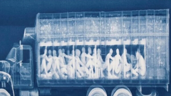 X-raybeelden Mexicaanse grens laten schrijnende smokkelpogingen zien