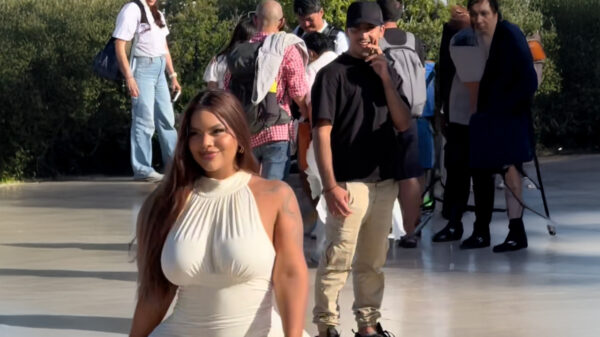 Verbazing over het extreme figuur van BBL-influencer Gracie Bon