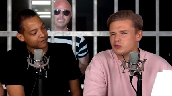 Alex Soze belt Dennis vanuit de PI en vertelt wat er écht is gebeurd