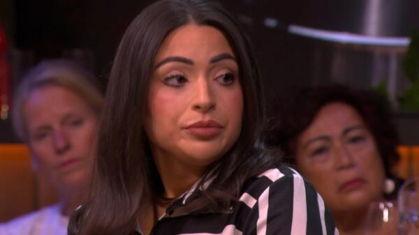 Lale Gül drijft de spot met PVV-campagne en Faber moet het ontgelden