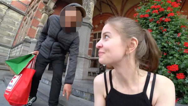 Statiegeldflesjes worden tegenwoordig gewoon 'uit je handen' gegraaid