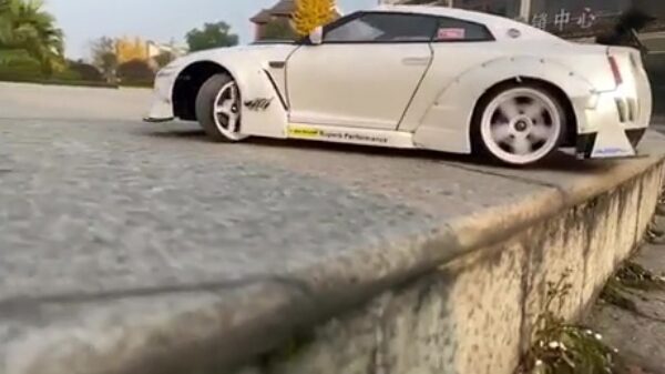 Ook met een RC-auto kun je behoorlijk goed driften