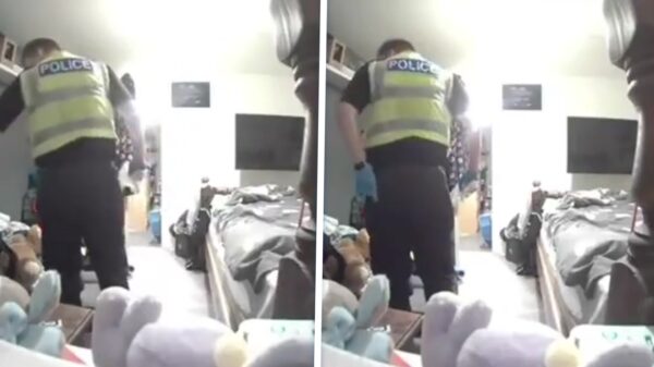 Vulgaire agent op heterdaad betrapt bij stelen van slip tijdens huiszoeking