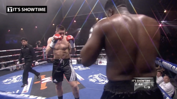 Throwback naar Showtime 55: Rico Verhoeven gaat knock-out tegen Errol Zimmerman