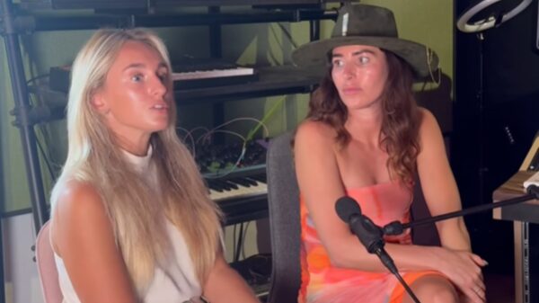 Meiden op Ibiza-podcast bezorgt luisteraars een maagkanteling: "Dat je dit plaatst"