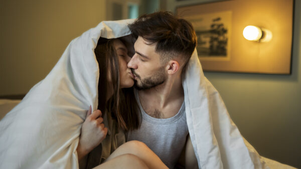 Goed om te weten: Dokter legt uit hoe vaak seks voor koppels 'normaal' is