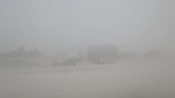 Storm raast over Burning Man en ramt opbouw en toegang volledig plat