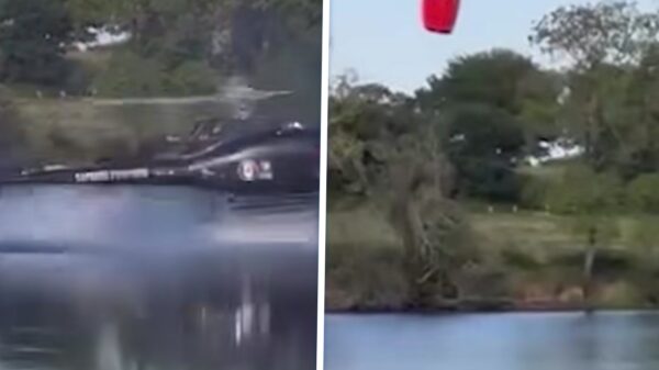 Reddingshelikopter stort neer in meer tijdens missie, omstanders filmen crash