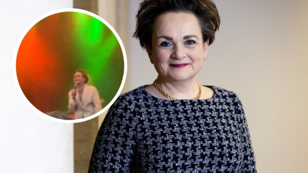 Bekogeld en pijlen in gezicht gemikt: Radboud-voorzitster doelwit van activisten tijdens introweek