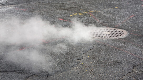 Man valt in rioolput en sterft 'ergste dood die je je kunt voorstellen'