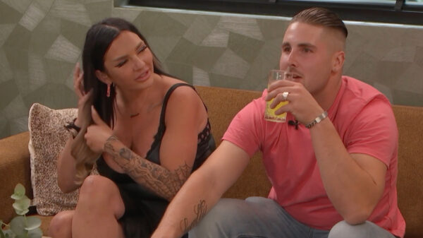 Fabienne is van plan om Mike op een 'bepaalde vlak' een hoop te leren!