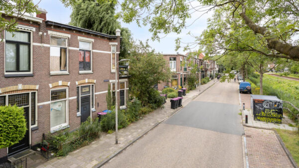 Opknappertje in Leeuwarden te koop voor slechts €125.000,- kk!