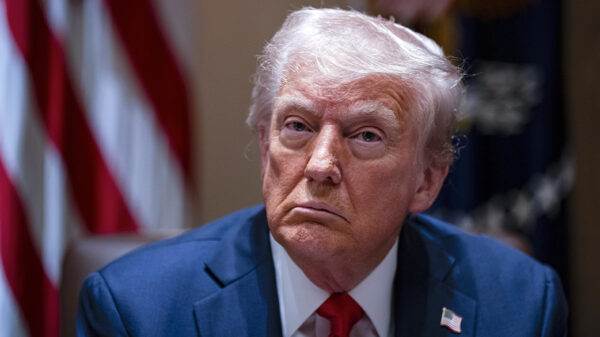 Donald Trump verbreekt de stilte na bizarre geruchten over zijn dood