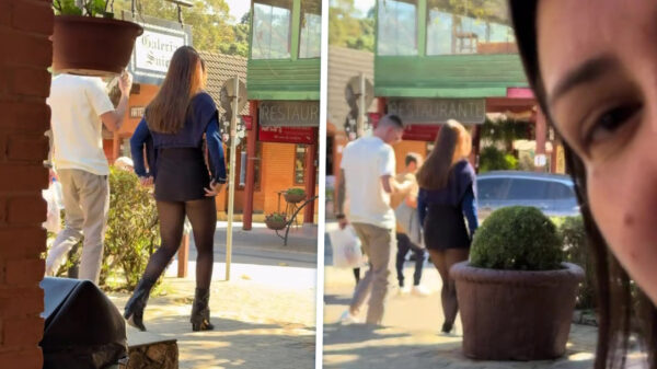 Kerel betrapt die nét iets te hard van de bezienswaardigheden geniet