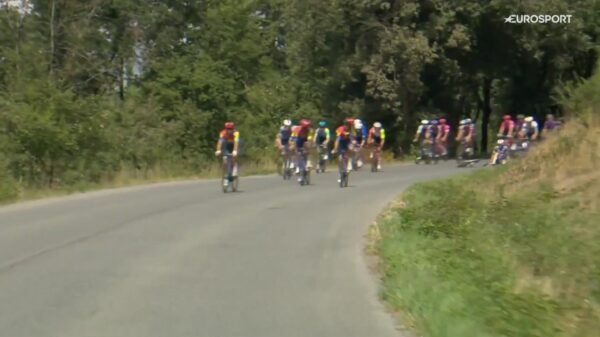 Opnieuw protest in Vuelta: fikse valpartij na actie met Palestijnse vlag